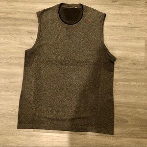 Lululemon men’s tank top